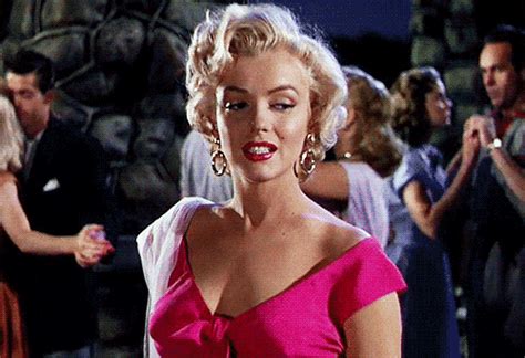 marilyn monroe nude gif|Marilyn Monroe Nude Naked Porn GIFs 